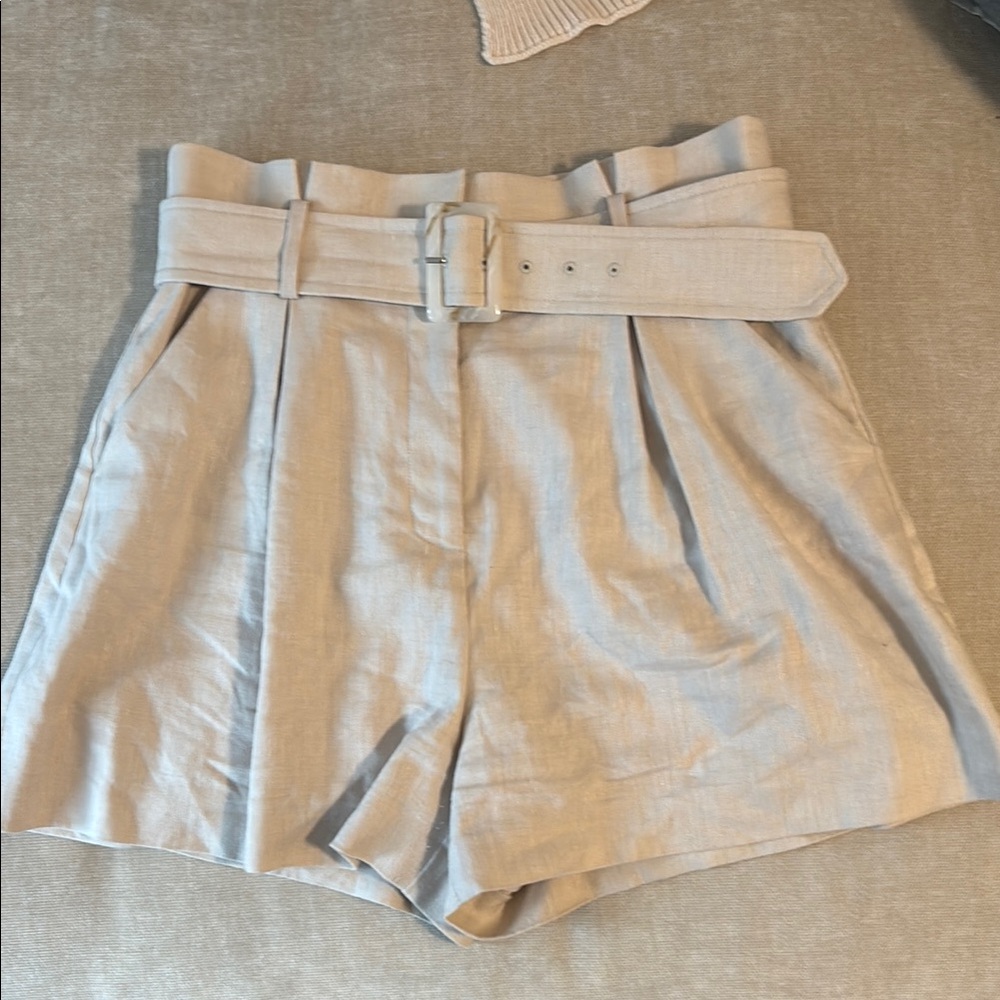 Veronica Beard Belted Ashford Short